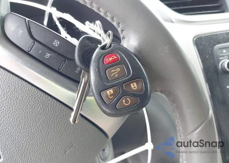 2015 Chevrolet Traverse 2Lt z USA, uszkodzony, nr VIN 1GNKRHKD0FJ200903